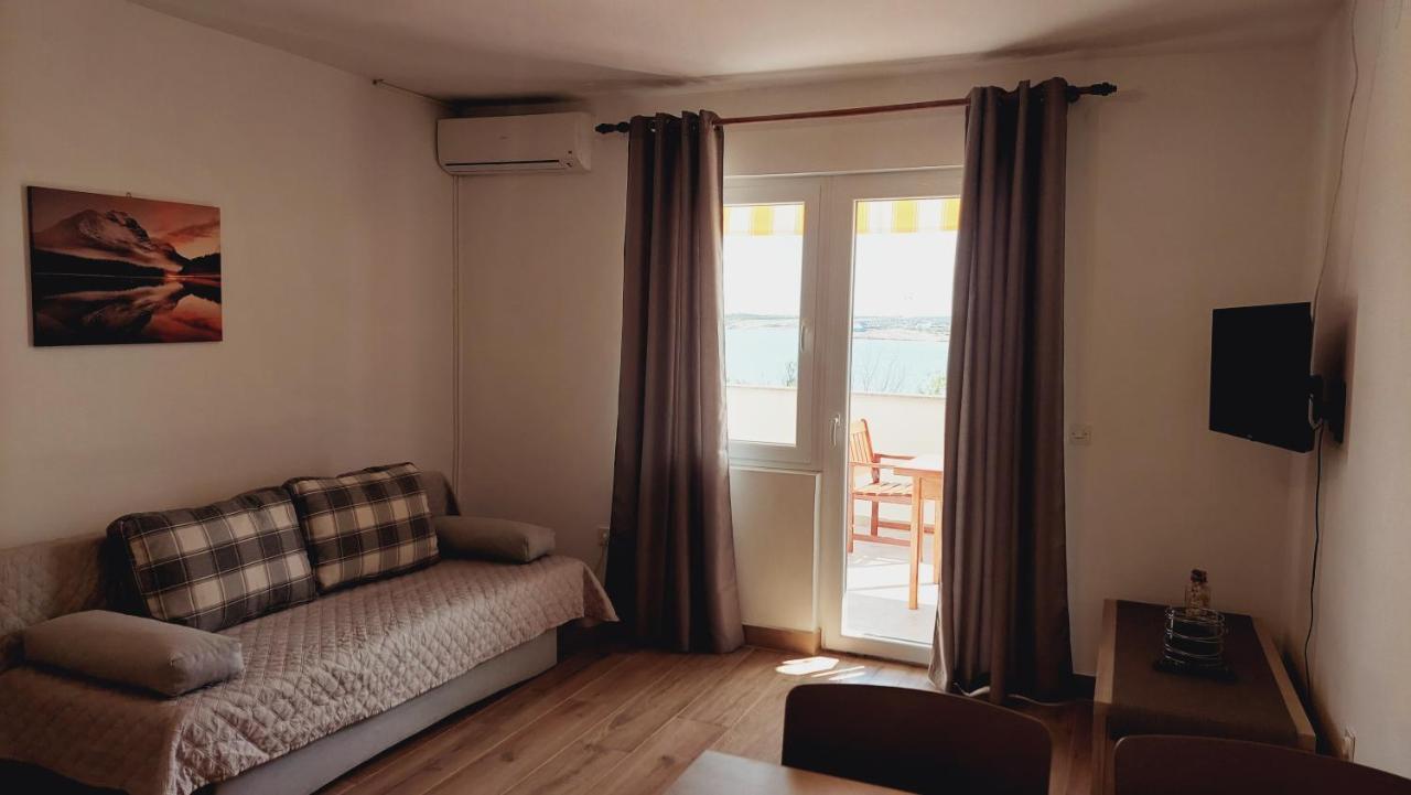Apartments Nikola Caska Novalja Ngoại thất bức ảnh