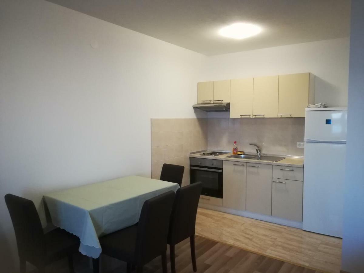 Apartments Nikola Caska Novalja Ngoại thất bức ảnh